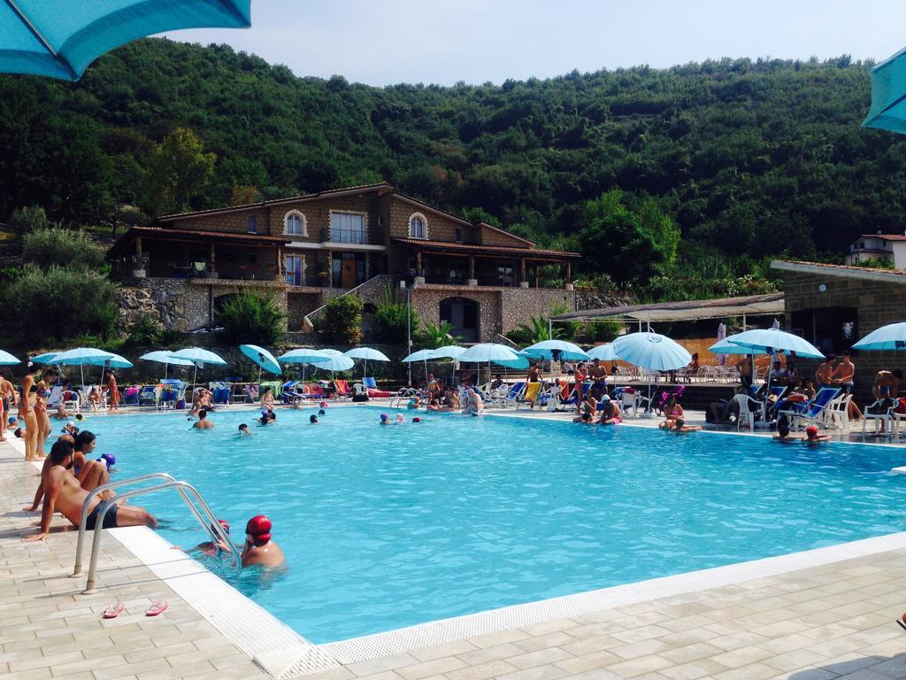 Bed and Breakfast Le Rocce SantʼAgata deʼ Goti Esterno foto