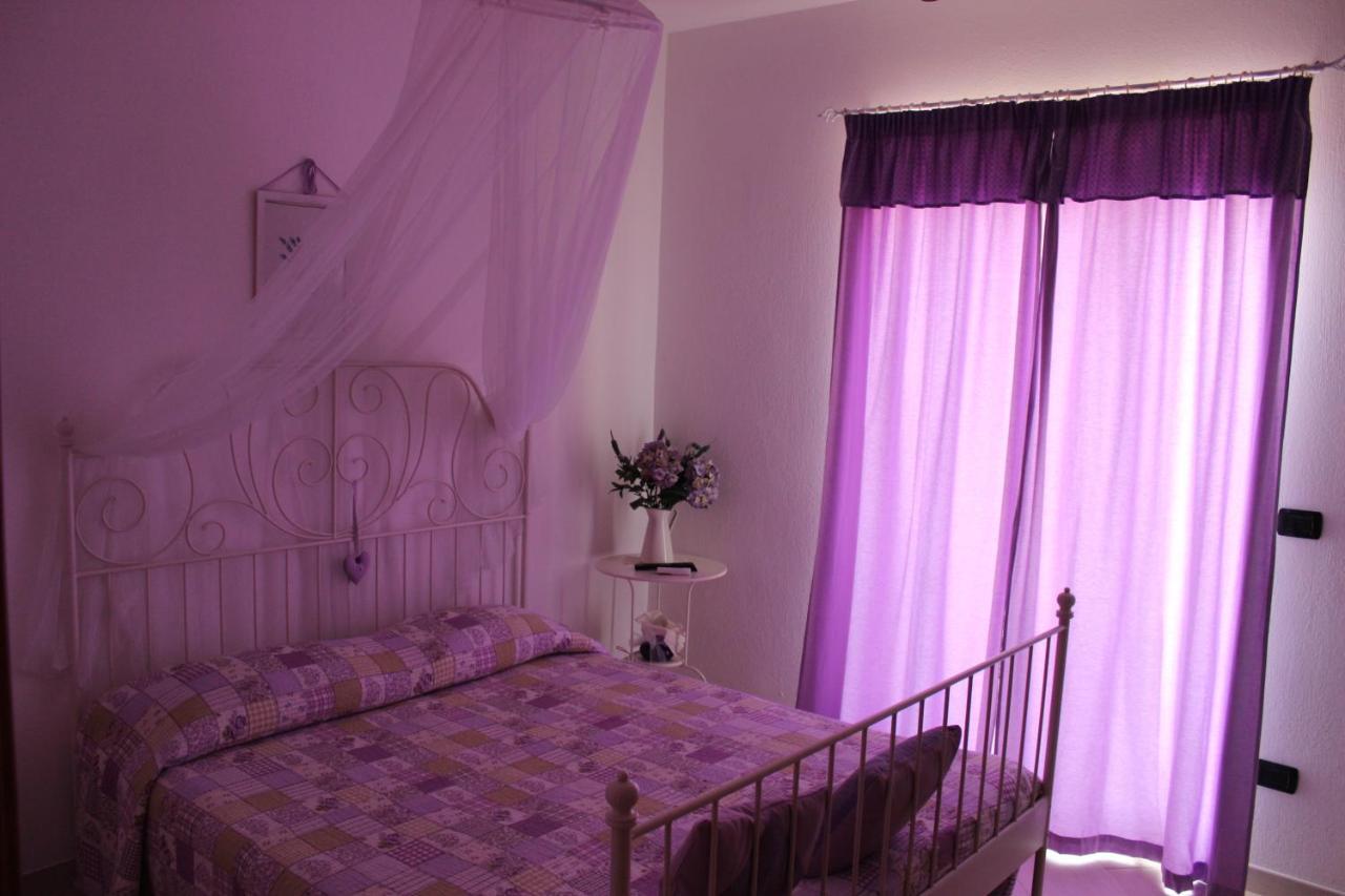 Le Rocce Bed and Breakfast SantʼAgata deʼ Goti Camera foto